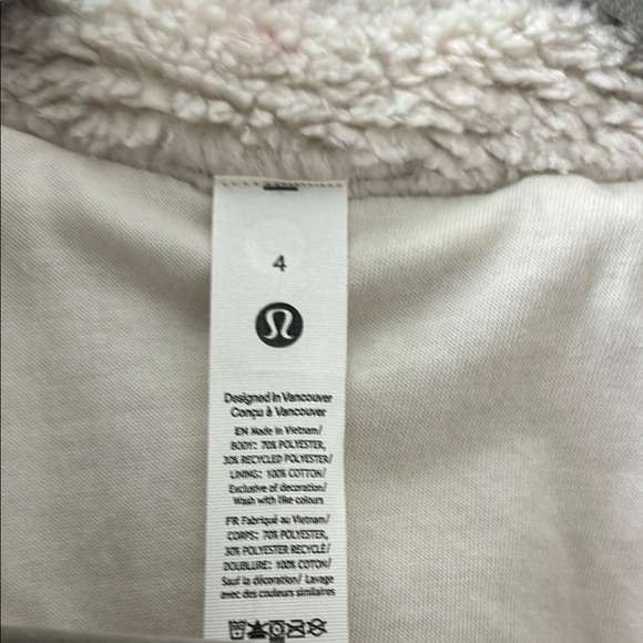 Lululemon textured fleece moto jacket! - Picture 3 of 4